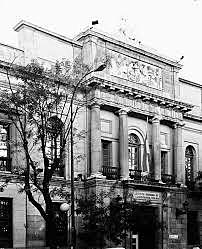 Incorporación a la Escuela de Medicina.