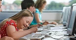 AULAS ESPECIALES - ESCUELAS REGULARES