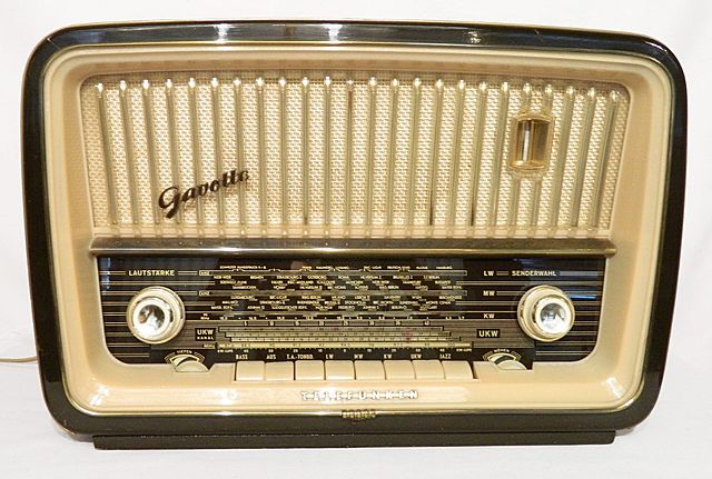 Transmisión Radiofónica