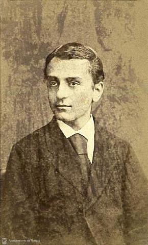 Nacimiento de Manuel Loring