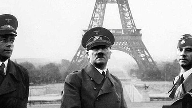 Hitler entra en Paris