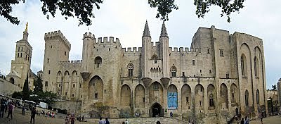 Felipe IV Traslada el papado de Roma a Aviñon