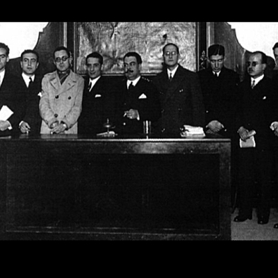 Timeline: La generación del 27