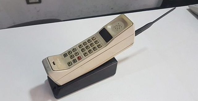 Primer prototipo de celulares