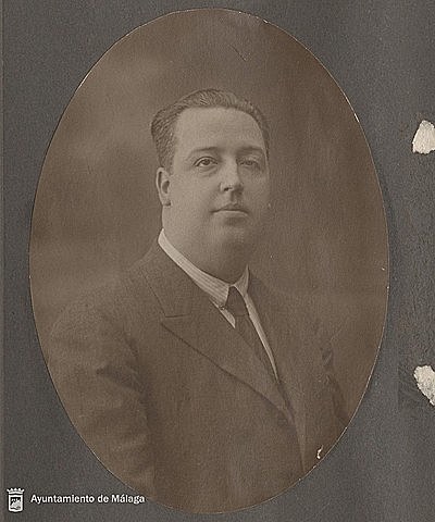 La Unión Ilustrada cambia de manos