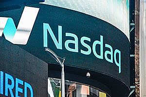 Выход на фондовую биржу NASDAQ