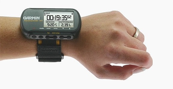 2003: Garmin Forerunner