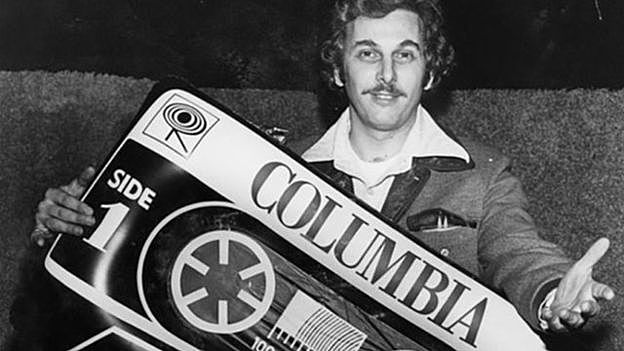 casetes, estéreos y vinilos