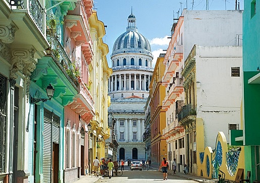 La Habana, Cuba es la primer ciudad en tener experiencia con el uso del telefono