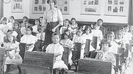 Timeline: FIN DEL SIGLO Y DE UN RÉGIMEN