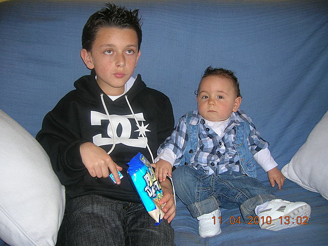 Nire anaiarekin hamar hilabetez