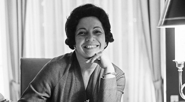 Primera Senadora: Esmeralda Arboleda