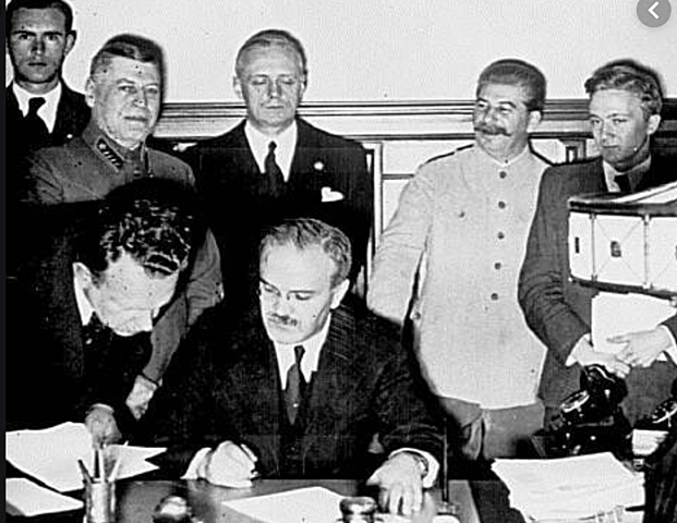 Le 23 août 1939  : Le Pacte Germano-Soviétique