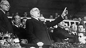 Abril:Azaña president de la Repúlica