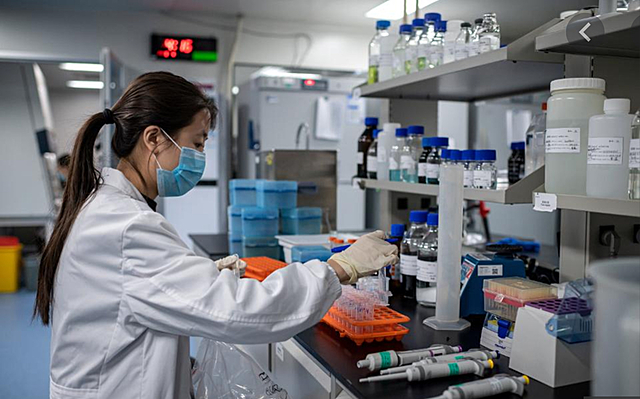 Oxford scientists lead race for coronavirus vaccine