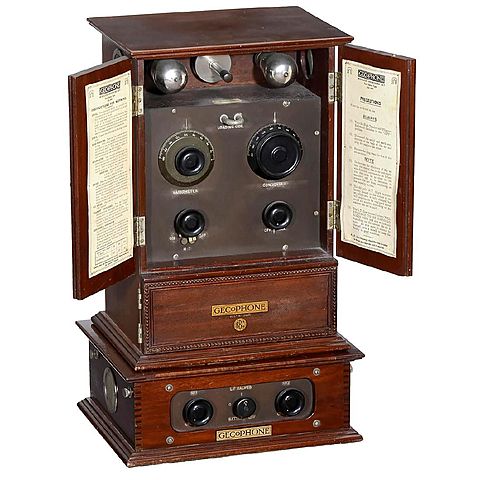 Primeras emisiones de radio