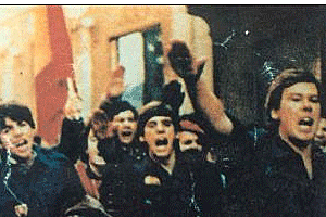 Enfrentament de dretes i esquerres i dialèctica de punys i pistoles