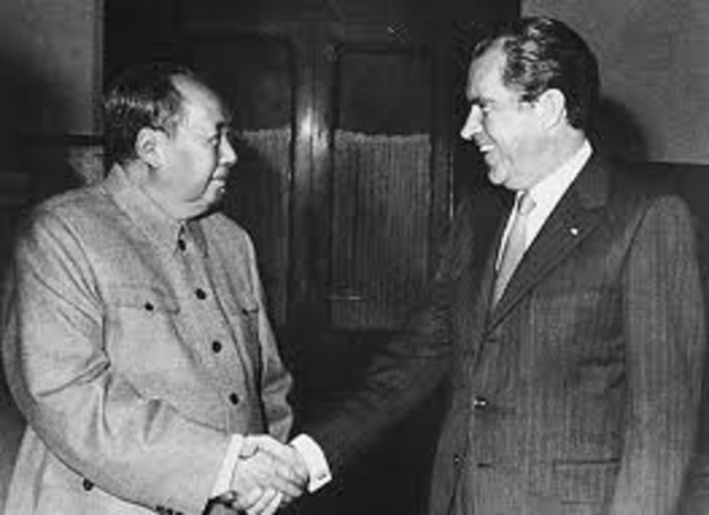 Nixon Announces Plans to Visit China