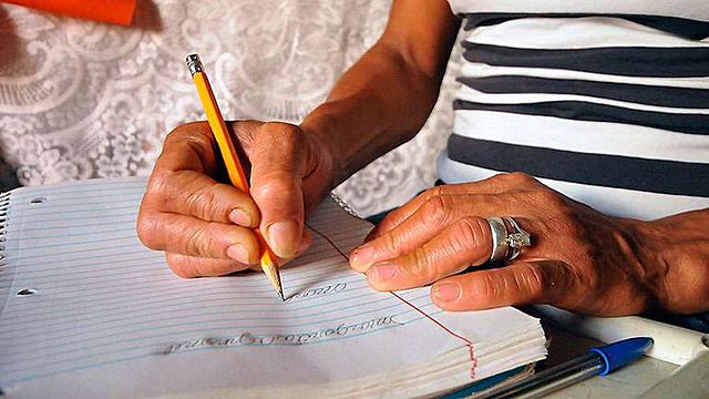 índice de analfabetismo.