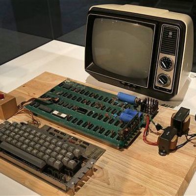 Timeline: HISTORIA DE LA COMPUTADORA (MAURICIO EUAN)