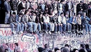 Berlin Wall Falls