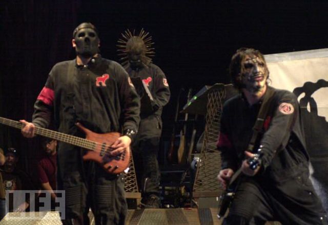 Heavy metal bands in the ozzfest tour