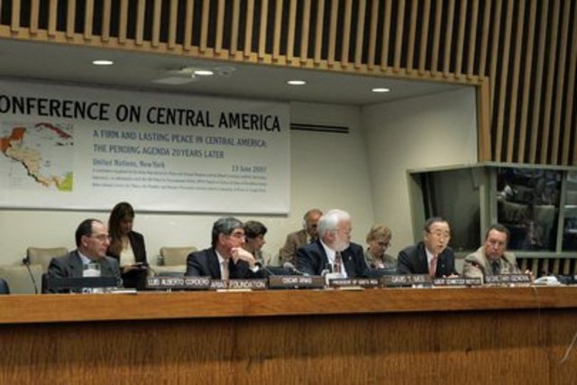 Central American Countries Sign Regional Peace Plan