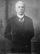 Los militares estaban cerca del poder.