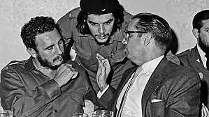 Fidel Castro llega a Cuba