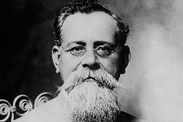 Carranza se levanta en armas contra Huerta