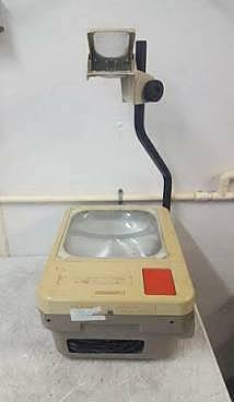 Classroom Technology: Overhead Projectors!