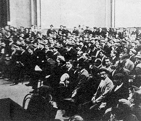 Es crea la Confederació Nacional del Treball