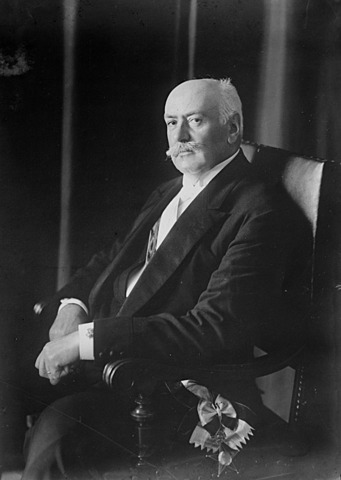 JUAN LUIS SANFUENTES