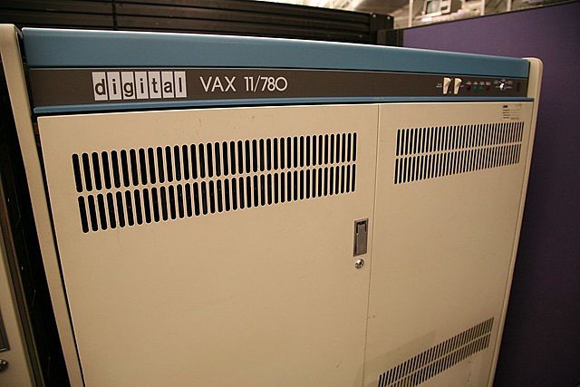 Digital Vax Modelo 11/780