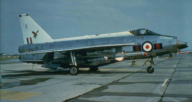 23 Sqn. arrive equipped with Lightning F6's