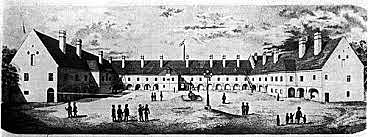 Tanulmányait a debreceni református kollégiumban kezdte