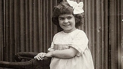 EL NACIMIENTO DE FRIDA KAHLO