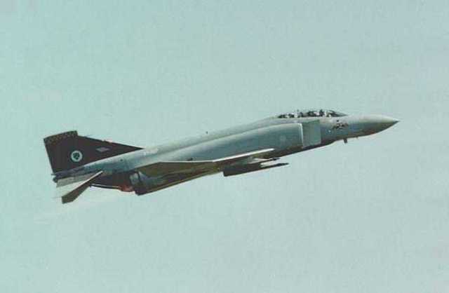 74 Sqn. replace their Phantom F4J's for Phantom FGR2's