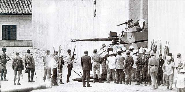 Toma del Palacio de Justicia por el M-19