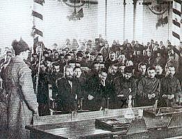 Inici dels processos de Moscú