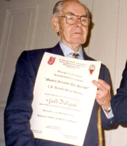 Primer título como Contador Público.