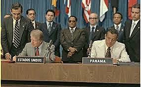 Se firman los Tratados Torrijos-Carter para la devolución del canal a Panamá