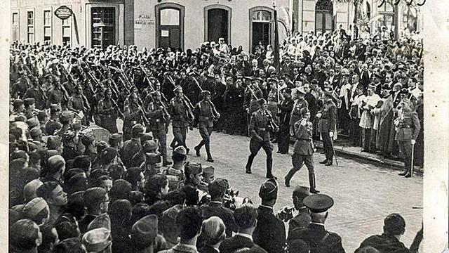 Extensió per la Península