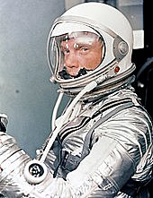 John Glenn recorre l’òrbita terrestre