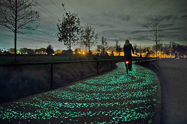 Van Gogh - Daan Roosegaarde fietspad