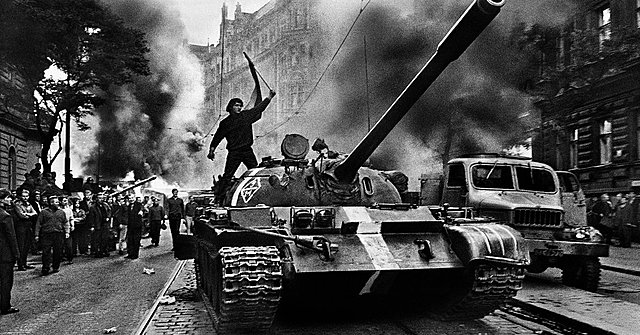 Invasión soviética de Hungría.