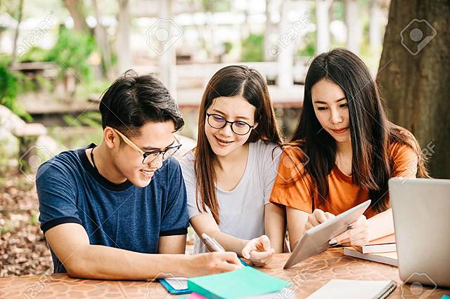 Estudiando mi carrera universitaria
