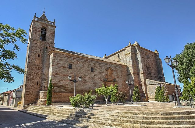Se le destierra a la Torre de Juan Abad
