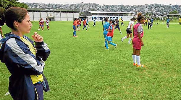 Mi academia de fútbol