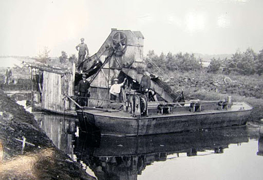 THE DREDGER